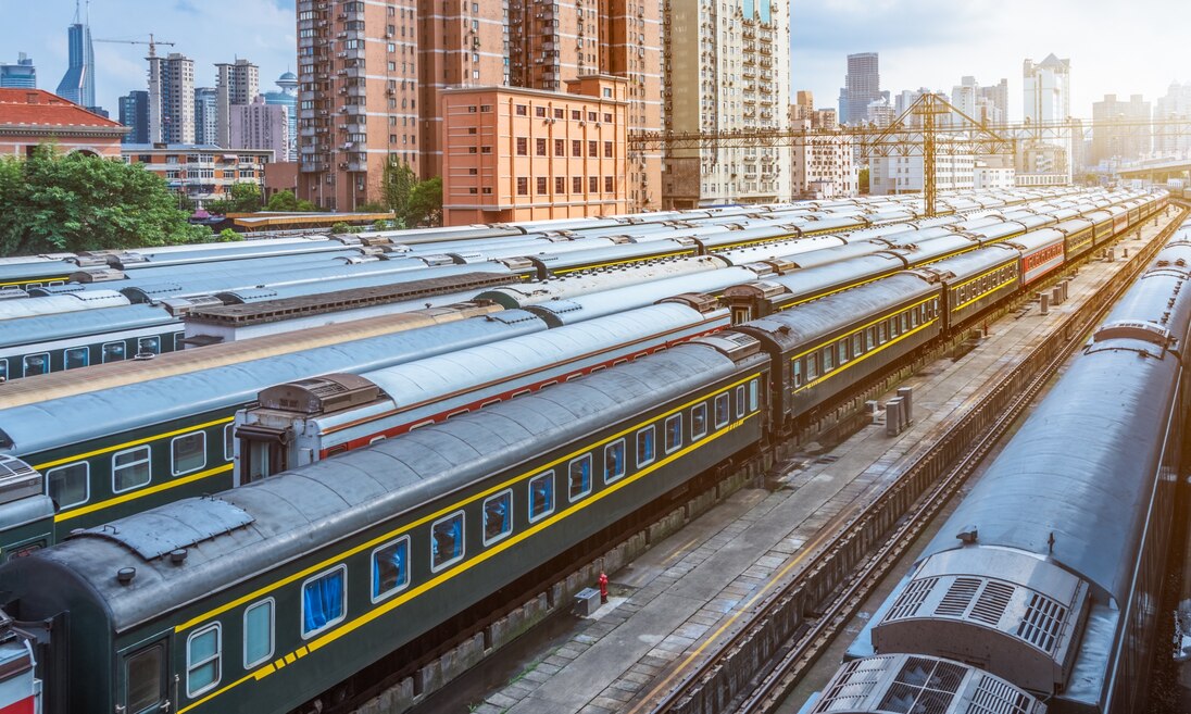 switching rail cars